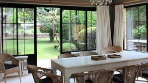 Dining - Ritzy Villa With a View of Alps and Heated Pool in Nic (Nice)