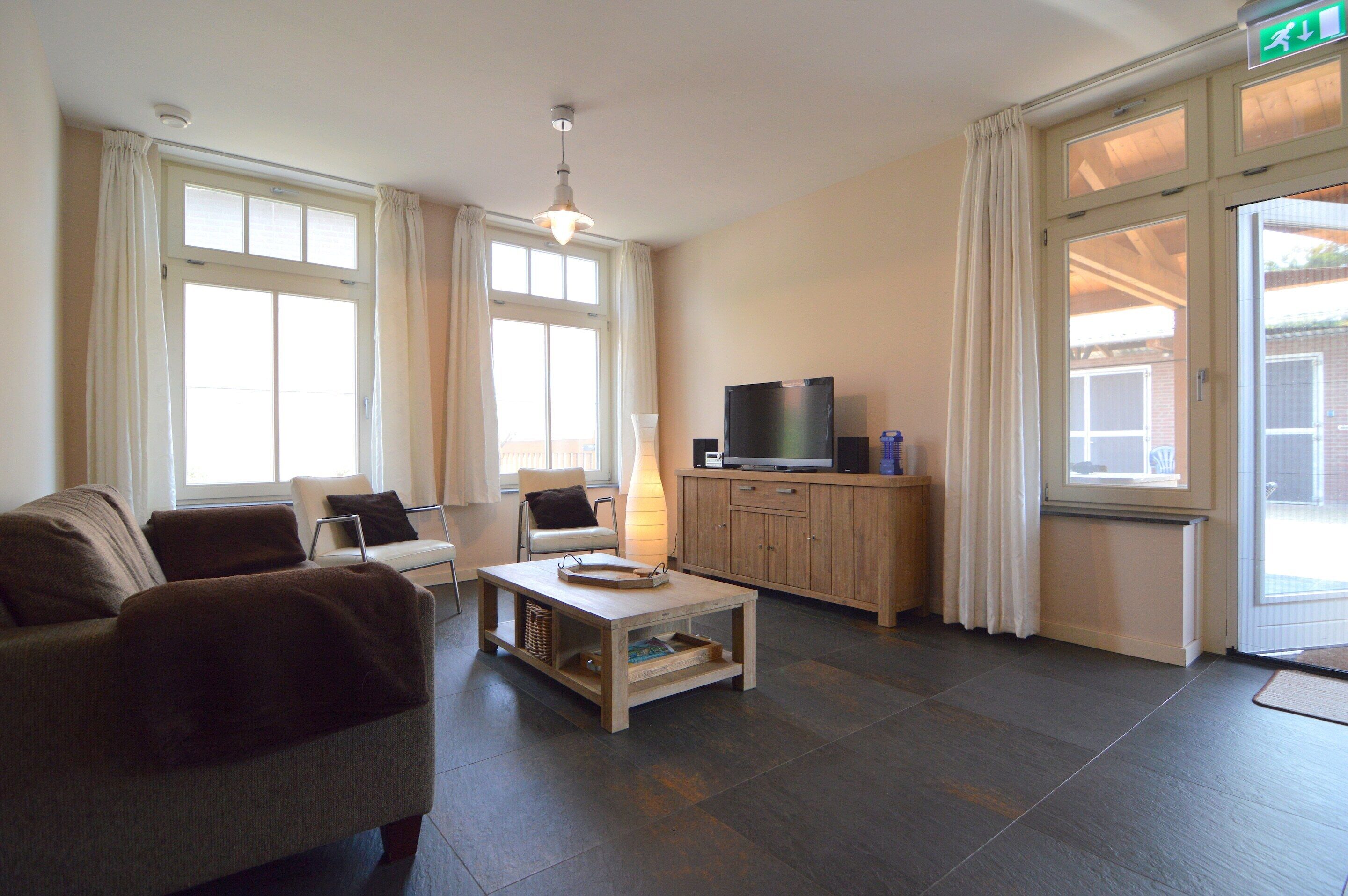 Apartment | Living room