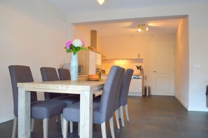 Apartment | Dining - Apartment in Posterholt Near Meinweg Park (Posterholt)