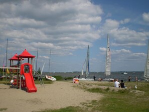 Villa | View from property - Villa in Biddinghuizen by Lake Vulwe (Biddinghuizen)