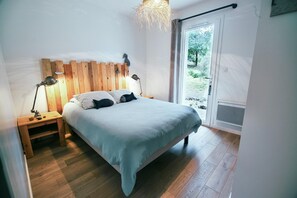 House | 3 bedrooms, individually furnished, iron/ironing board, bed sheets - Chic Retreat by the Dunes (Carcans)