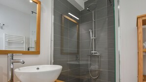 House | Bathroom | Shower - Modern Holiday Home in Rochefort With Terrace (Rochefort)