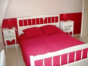 Cottage | Room amenity - Family Escape With Terrace (Isigny-le-Buat)