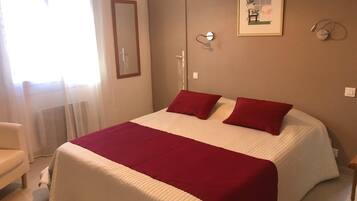 Nhà | 2 phòng ngủ, trang bị nội thất với thiết kế riêng biệt