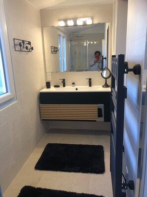 House | Bathroom - Holiday Home Provence With Pool (Cereste)