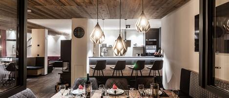 House | Dining