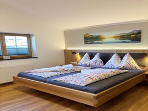 Casa | 2 habitaciones, muebles diferentes y ropa de cama