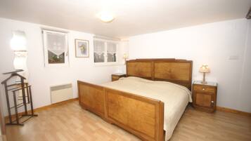 1 bedroom, individually furnished, bed sheets