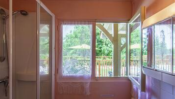 Chalet | Kamar mandi | Shower