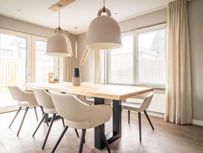 Dining - Spacious Bungalow in the Cosy Village (De Cocksdorp)