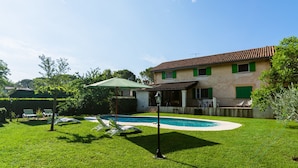Exterior - Sleep in Former Train Station With Beautiful Pool and Enclosed Grass Garden (Lorgues)