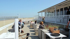 Exterior - Detached House with Tennis Court & Large Garden near Beach of Groede (Groede)