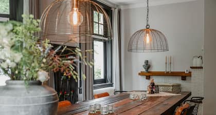 Spacious Holiday Home in Borkel en Schaft With Garden