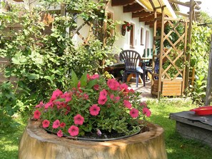 Apartment | Garden - Cozy Apartment in Embach Austria near Ski Area (Lend)