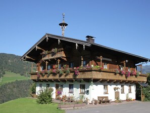 Apartment | Exterior - Cozy Apartment in Embach Austria near Ski Area (Lend)