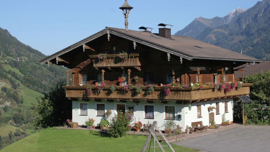 Cozy Apartment in Embach Austria near Ski Area