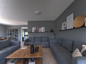 Living room - Villa in Zeewolde Near Horsterwold Forest (Zeewolde)
