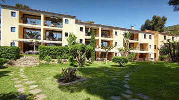 Apartment | Property grounds
