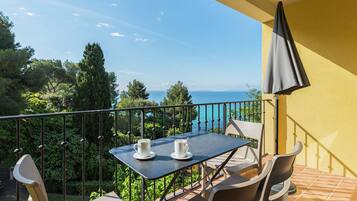 Apartment | Balcony