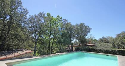 A Characteristic Detached House With Swimming Pool, Situated in a Green and Peaceful Area