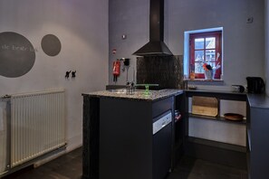 Private kitchen - Modern Comfort in a Central Spot (Eijsden)