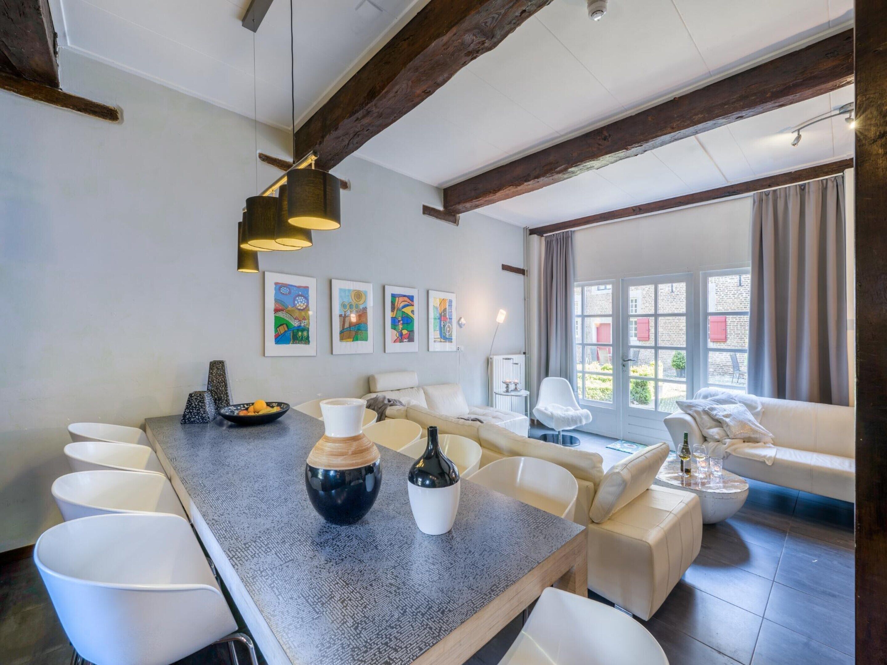 Apartment | Dining
