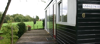 Nice Chalet With gas Fireplace, in the Achterhoek