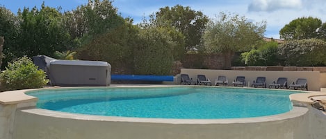 Villa | Pool | Inomhuspool och utomhuspool