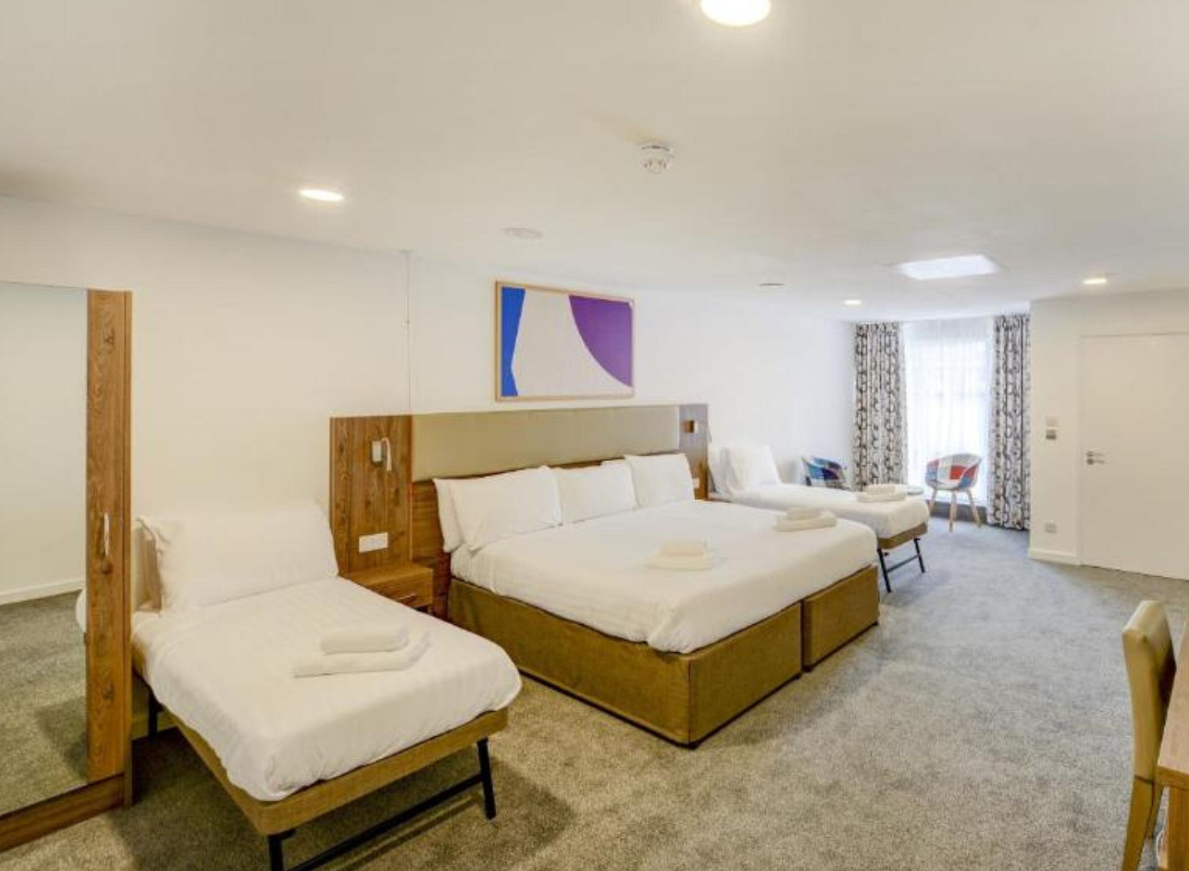 標準三人房, 多張床 | 高級寢具、書桌、隔音、免費無線上網