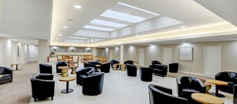 OYO Plymouth Central Hotel