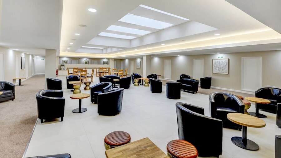 OYO Plymouth Central Hotel