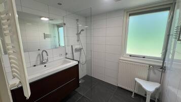 House | Bathroom