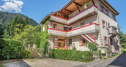 Large and Tasteful Alpen Chalet at the Foot of the Skiing Area Les Portes du Soleil