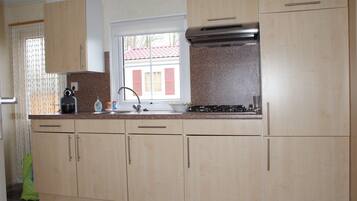 Chalet | Dapur peribadi | Alat memasak/pinggan mangkuk/perkakas dapur