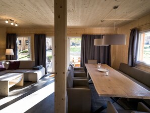 Dining - Chalet With Indoor hot tub (Sankt Georgen am Kreischberg)