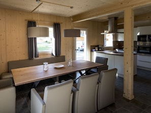 Chalet | Private kitchen | High chair - Chalet With Indoor hot tub (Sankt Georgen am Kreischberg)