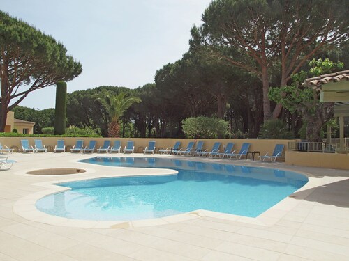Apartment in Gassin Saint Tropez With Garden, Pool