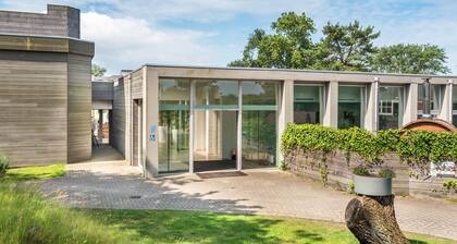 Cozy Apartment With a Combi Microwave on Schiermonnikoog