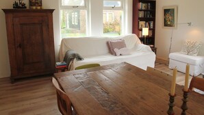House | Living room