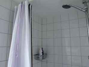 Bathroom - Romantic Holiday Home Directly on the Markermeer Lake With Waterfront Terrace (Schardam)