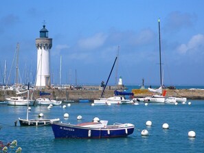 Lake - Beachside Family Retreat (Penestin)