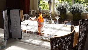 Villa | Dining - Modern Dutch Villa With Terrace (Hippolytushoef)