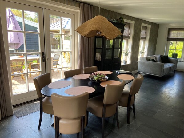 Dining - Cozy Villa in Wieringer Style near Wadden Sea (Hippolytushoef)