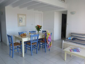 Dining - Apartment in France With Ocean Views (Fouras)