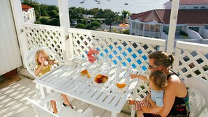 Apartment | Balcony - Apartment in France With Ocean Views (Fouras)