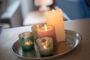 3 Schlafzimmer, individuell eingerichtet, Bettwäsche