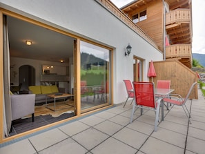 Balcony - Luxurious Apartment Near Ski Area Maria Alm (Maria Alm am Steinernen Meer)