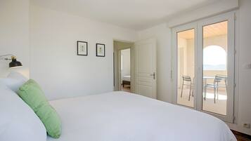 4 bedrooms, individually furnished