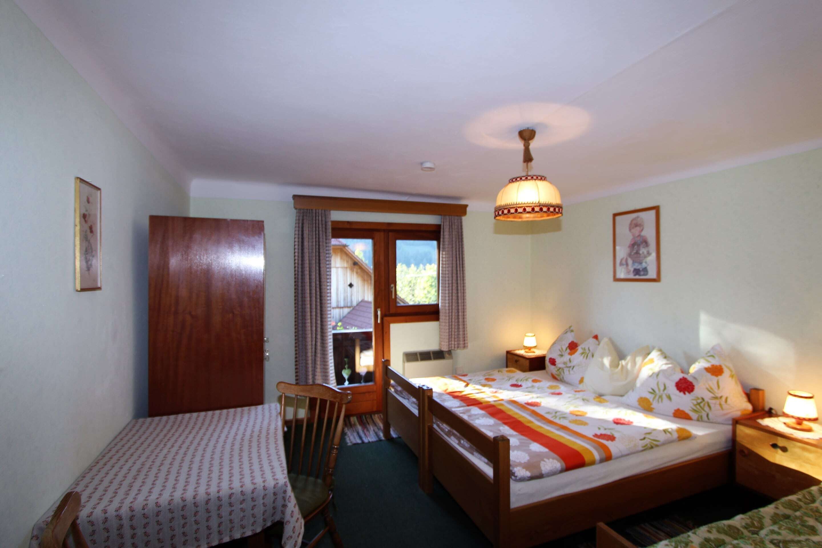 House | 2 bedrooms, bed sheets