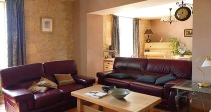 Lavish Holiday Home in Frontenac With Private Pool & Garden